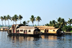 kerala tour packages from delhi